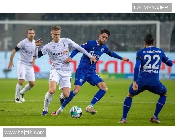 门兴凭实力逼平亚特兰大,展现德甲球队的强大实力 门兴凭实力逼平亚特兰大,展现德甲球队的强大实力